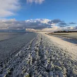 Appartement Soemmertied, Exklusive 4-sterne-fewo Von 2024, Sonnenterrasse, Eigener Zugang Zur 150 M Entfernten Nordsee Neuharlingersiel
