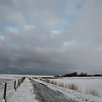 Soemmertied, Exklusive 4-sterne-fewo Von 2024, Sonnenterrasse, Eigener Zugang Zur 150 M Entfernten Nordsee